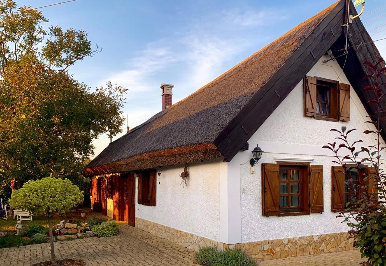Sweet Cottage Vendeghaz 根尼斯迪亚斯 外观 照片